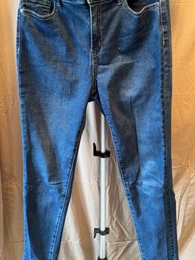 CHARLIE B Women's Skinny Jeans in Dark Blue Denim